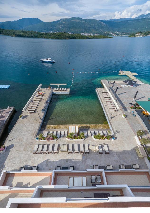 Apartments Adeona Tivat Bagian luar foto