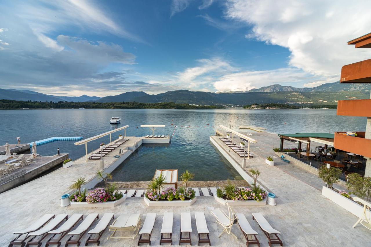 Apartments Adeona Tivat Bagian luar foto