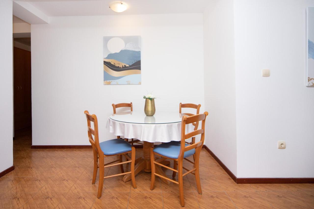 Apartments Adeona Tivat Bagian luar foto