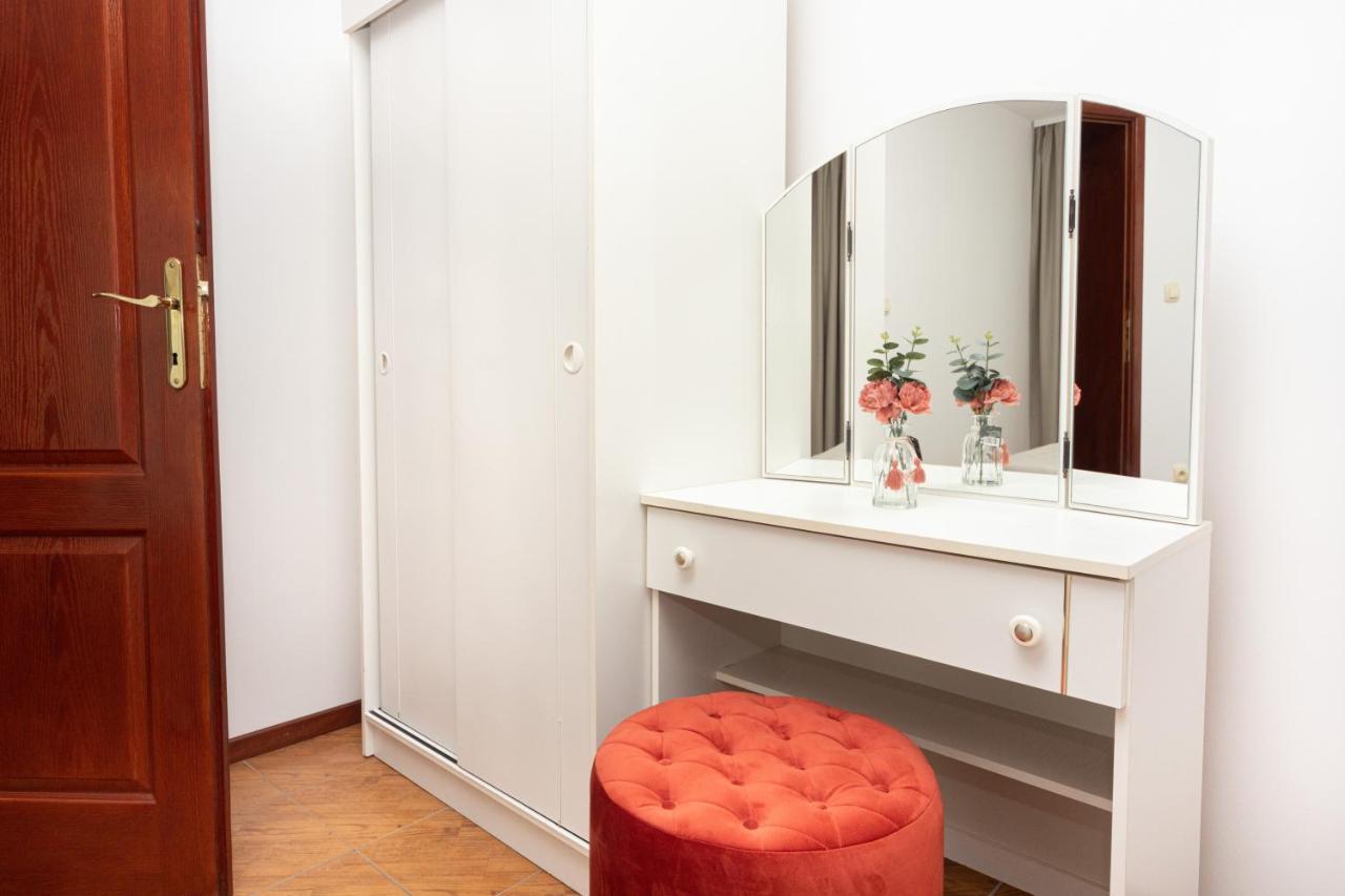 Apartments Adeona Tivat Bagian luar foto